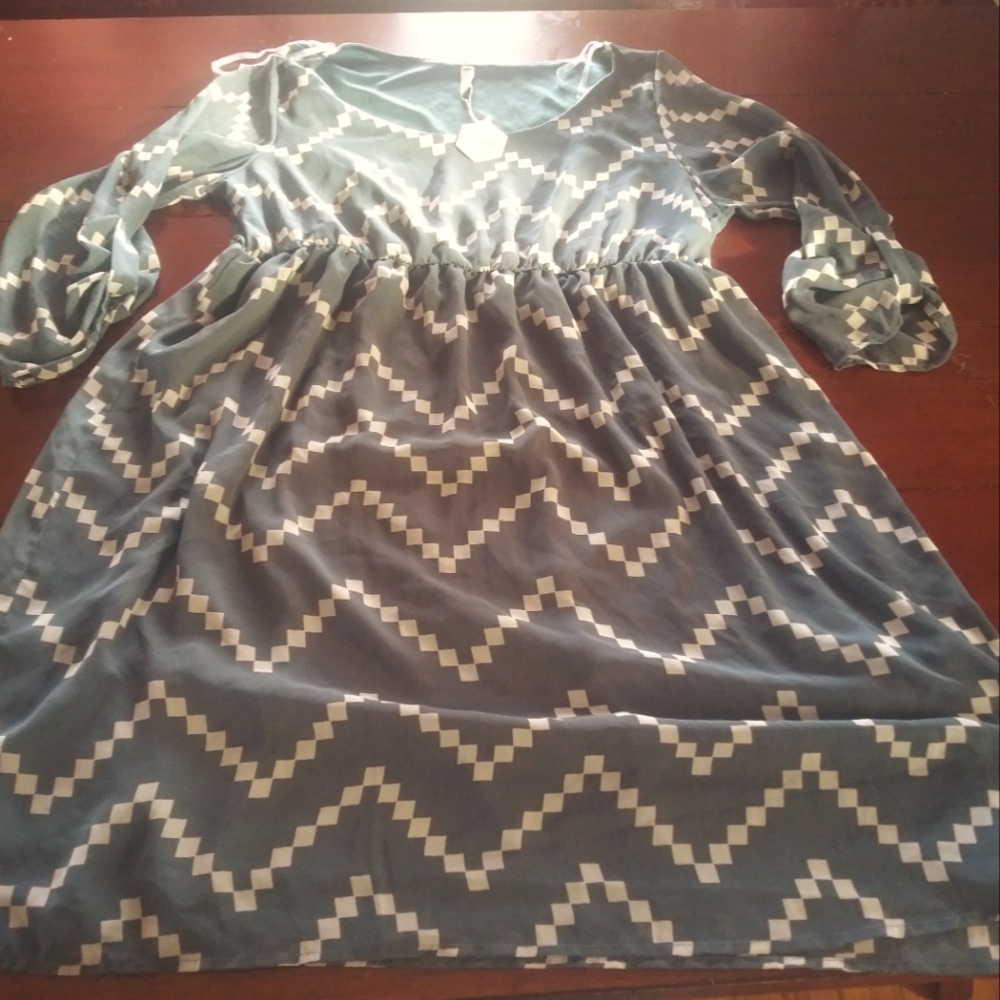 Pink Blush Maternity Teal Chevron Dress Size XL
